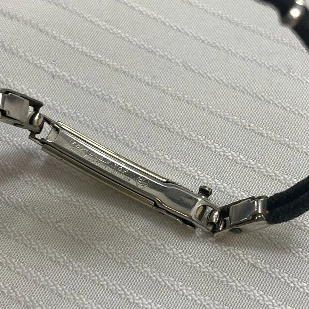 Bulova VTG Watch Needs Battery - Picture 6 of 6